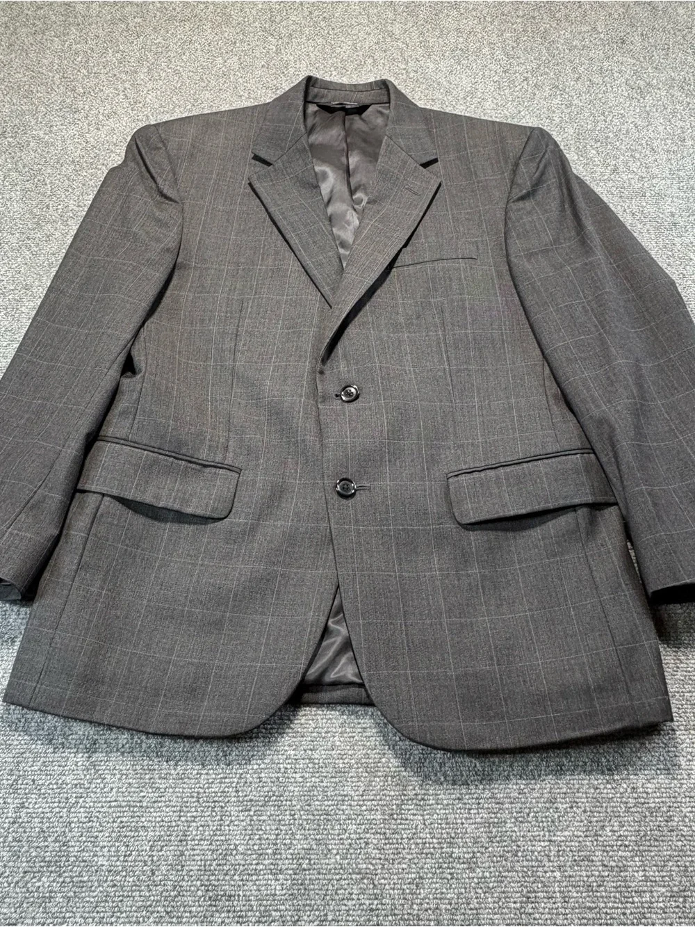 Jos. A. Bank Men's Size 40S Suit Jacket Gray 100% Wool Plaid Check Pattern.